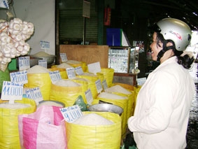 Duy trì giá ổn định