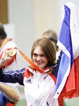 Chủ nhà Trung Quốc tạm dẫn đầu