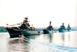 Ukraina "gây hấn" với Nga