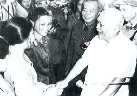 Chủ tịch Tôn Đức Thắng - tấm gương tiêu biểu về tinh thần trọng nhân dân, học nhân dân, biết khơi dậy nguồn trí học trong nhân dân