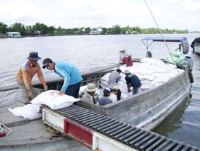 Còn nhiều khó khăn...