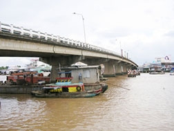 Tháo dỡ hay giữ lại cầu Cái Răng cũ?