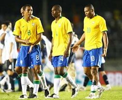 “Mèo nào cắn mỉu nào”?