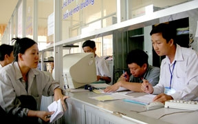 Dân phiền hà, cán bộ lúng túng!