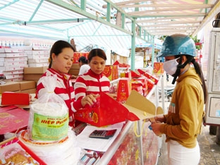 Giảm giá để hút khách