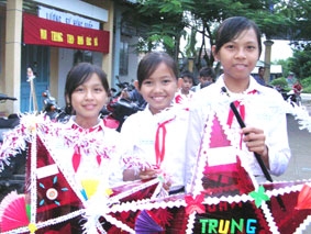Để các em vui hội trăng rằm...