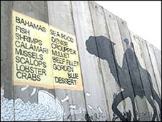 Thực đơn trên bức tường Bờ Tây