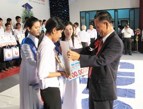 "Dòng chảy" khuyến học...