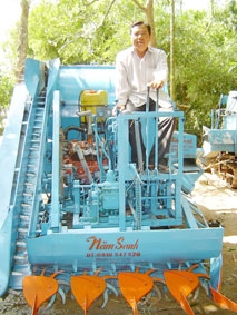 Chỉ mới đáp ứng 15% nhu cầu cơ giới hóa trong thu hoạch lúa