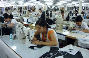 Ngân hàng và doanh nghiệp cùng tăng tốc