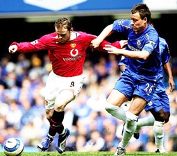 Ai ngăn được "quỷ đỏ" ?