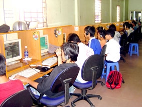 Yêu trong thế giới ảo, khổ đau thật !