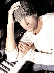Daniel Powter bản năng và ngẫu hứng