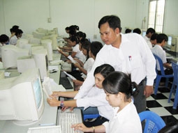 Tăng cường trang thiết bị dạy học