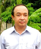 <font color="#0000ff">Ông Đinh Viết Khanh- Giám đốc Sở Văn hóa - thể thao và du lịch Tp Cần Thơ kiêm Phó ban tổ chức Ngày hội văn hóa - thể thao và du lịch vùng đồng bào Khmer Nam bộ:<br></font>Lễ hội sẽ làm nổi bật bản sắc văn hóa dân tộc Khmer Nam bộ