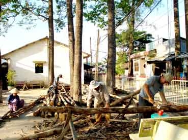 Phát huy sáng kiến, tinh thần tự nguyện của nhân dân
