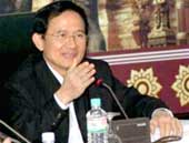 Nội các họp phiên khẩn cấp, yêu cầu quân đội "đứng ngoài cuộc"