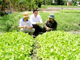 Công tác cán bộ đóng vai trò then chốt