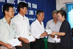 Quan tâm đào tạo nguồn nhân lực và đẩy mạnh cải cách hành chính