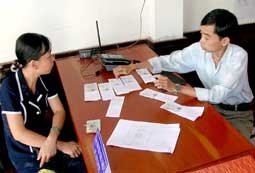 Công tác chuẩn hóa cán bộ, công chức đang đặt ra những vấn đề gì?