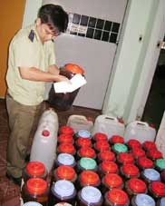 Phát hiện 744 lít rượu không đảm bảo an toàn 
cho người sử dụng