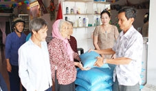 Chung sức chăm lo người nghèo