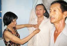 Giữ lửa tình thương trong ngôi nhà bất hạnh