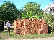 Còn nhiều bức xúc, phiền hà