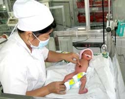Chăm sóc rốn cho trẻ sơ sinh