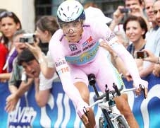 <font color="#0000ff">Alberto Contador</font><br>
Sẽ tiếp tục bứt phá trên đường đua?