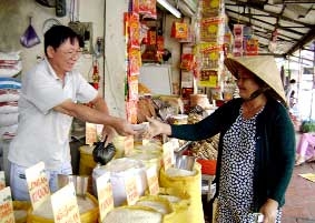 Tết này, giá gạo sẽ bình ổn?