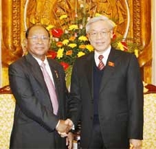 Chủ tịch Quốc hội Nguyễn Phú Trọng đón, hội đàm với Chủ tịch Quốc hội Vương quốc Campuchia Hêng Xom-rin