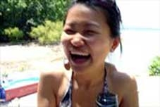 Buồn khi thấy con cười!