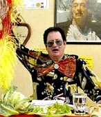 Nói liên tục 124 giờ