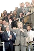 Tân Ngoại trưởng Clinton cam kết mở ra kỷ nguyên mới cho nền ngoại giao Mỹ