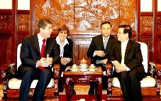 Các đồng chí lãnh đạo Đảng, Nhà nước tiếp, hội đàm với Tổng thống Cộng hòa Bulgarie Georgi Parvanov