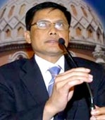 Bộ trưởng đầu tiên từ chức