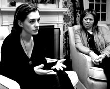 Anne Hathaway - <br>
Ứng cử viên sáng giá của tượng vàng Oscar 2009