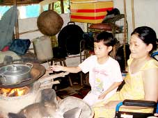 Bé Trúc Quyền mong được nói, cười...