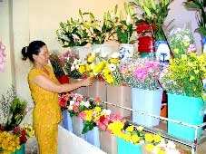 8-3: Không bỏ qua cơ hội kinh doanh