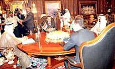Phương Tây ve vãn Syrie