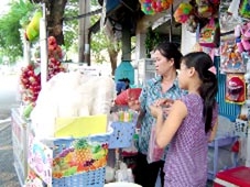 Thị trường mùa nóng tăng nhiệt