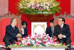 Tổng Bí thư Nông Đức Mạnh tiếp đồng chí Đới Bỉnh Quốc,  Ủy viên Quốc vụ Trung Quốc