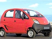 Ấn Độ bắt đầu bán ô tô rẻ nhất thế giới