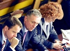 Vì sao chính phủ CH Czech sụp đổ ?