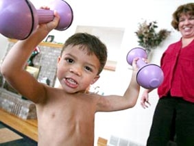 Đứa bé có sức mạnh vô địch