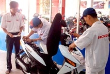 Bất ngờ sôi động