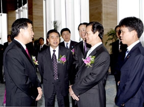 Thủ tướng Nguyễn Tấn Dũng thăm và làm việc tại tỉnh Quảng Đông (Trung Quốc)