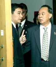 Các đảng nhỏ đề nghị thủ tướng thay đổi thành phần nội các