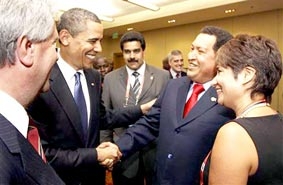 Thấy gì sau cái bắt tay Obama - Chavez?